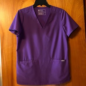 Figs scrub top womens small great condition